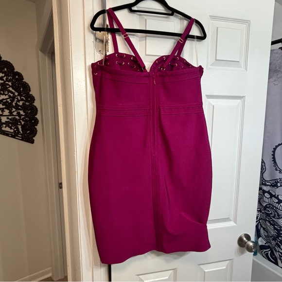 Fashion Nova Plus Size 2X - Wine Colored Nightingale Bandage Dress NWT - Picture 9 of 17